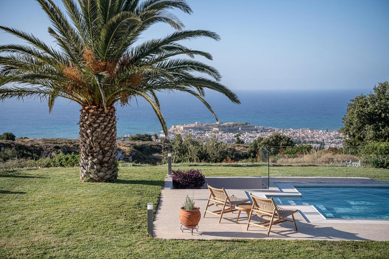 Villa Heora - The Floating Residence Tria Monastiria エクステリア 写真