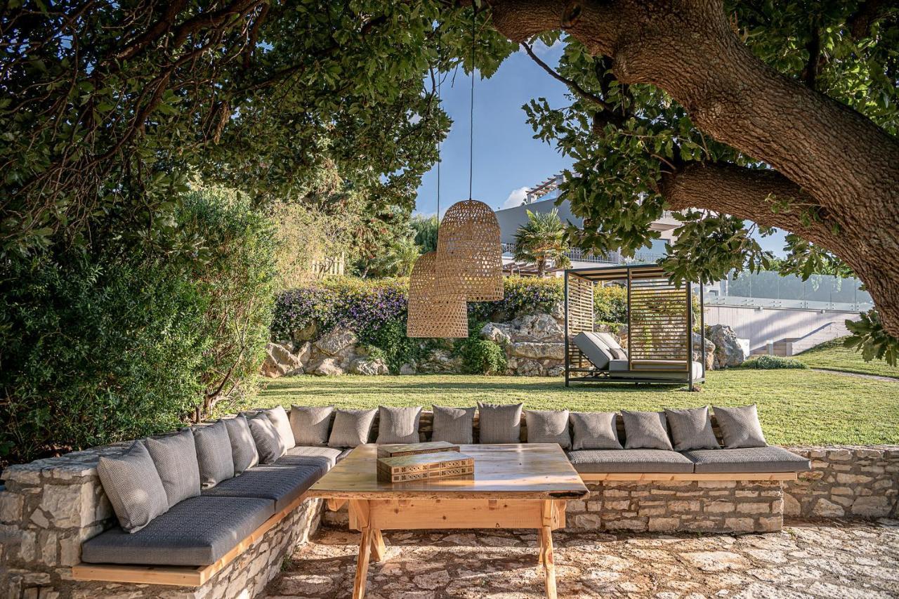 Villa Heora - The Floating Residence Tria Monastiria エクステリア 写真