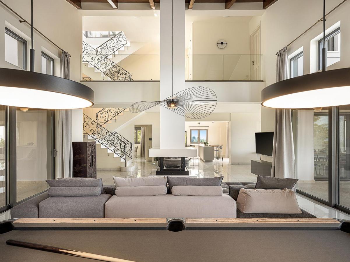 Villa Heora - The Floating Residence Tria Monastiria エクステリア 写真