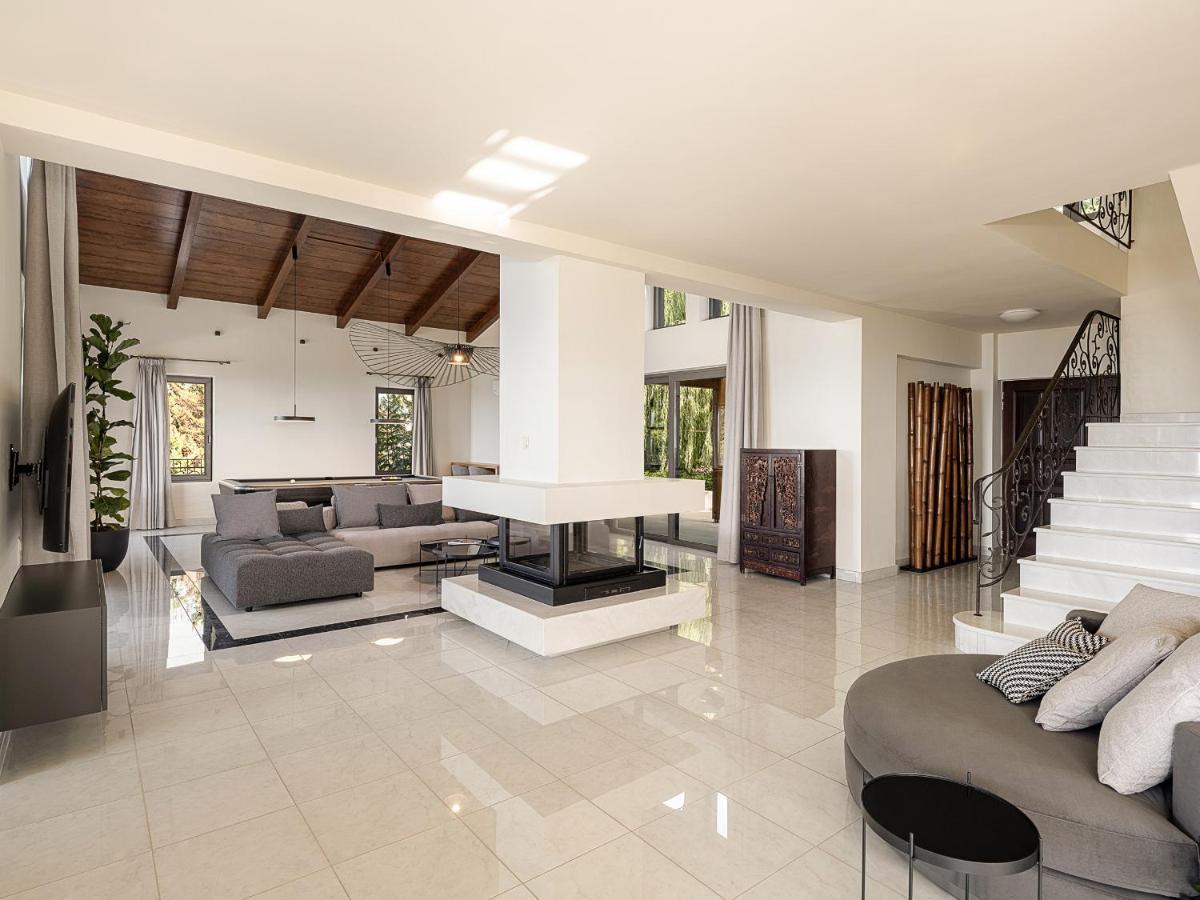 Villa Heora - The Floating Residence Tria Monastiria エクステリア 写真
