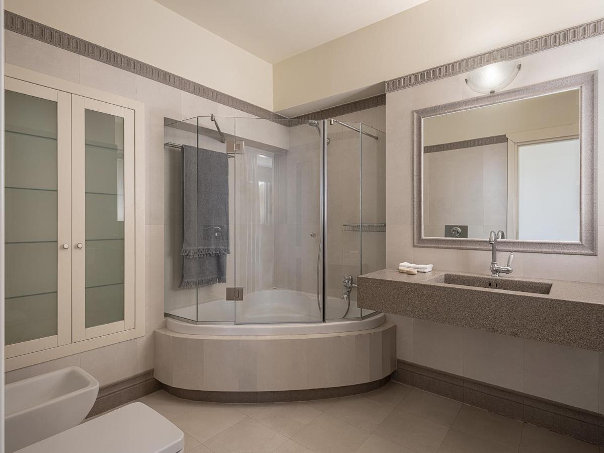 Villa Heora - The Floating Residence Tria Monastiria エクステリア 写真